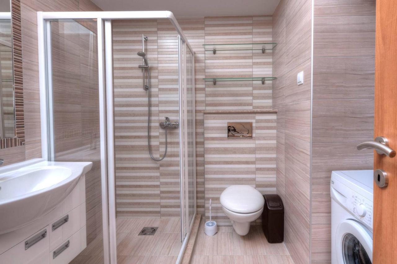 Wukovic Apartments Tivat Exterior photo
